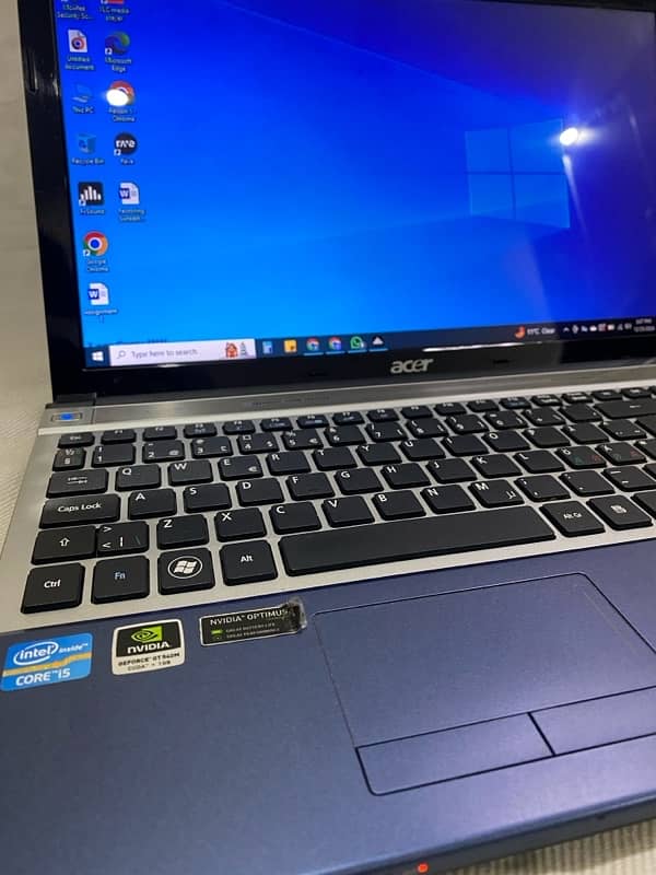 Laptop Acer Aspire 8 GB /500 GB 1