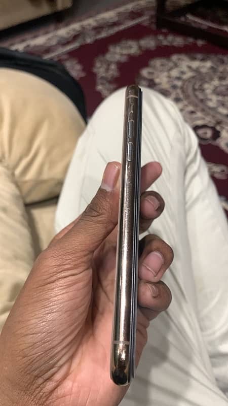 Iphone XS 64 GB Non Factory Unlocked (Read Description) 2