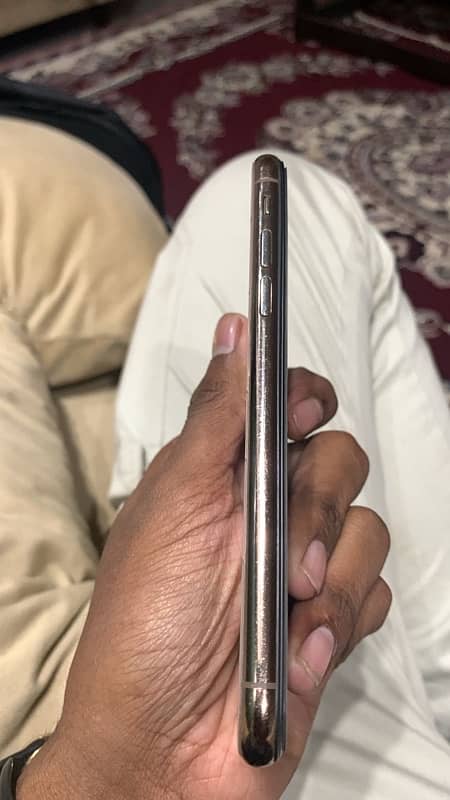 Iphone XS 64 GB Non Factory Unlocked (Read Description) 4