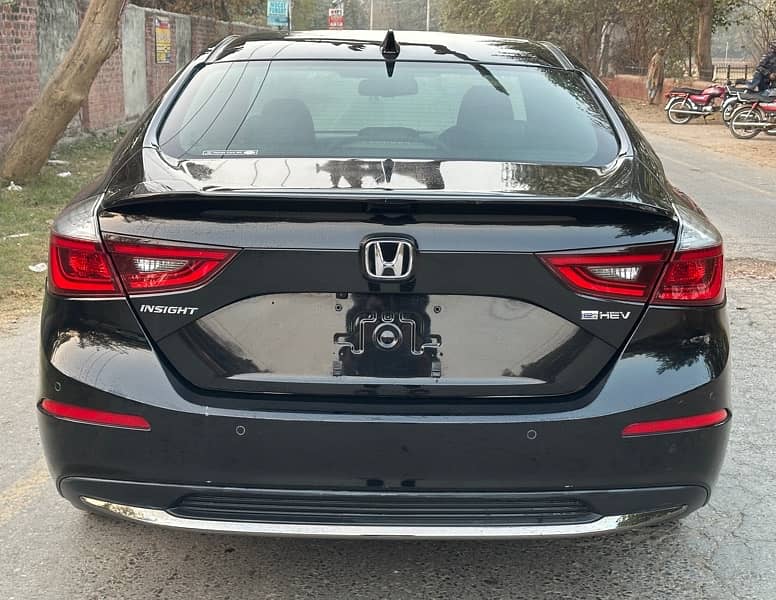 Honda Insight ex black edition 2021/24 9