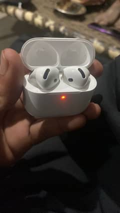 AIRPODS