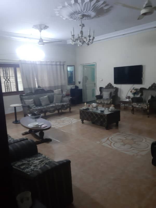 Portion for rent 3bed dd 1st floor gulshan block 17 0