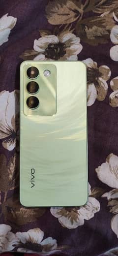 Vivo Y100