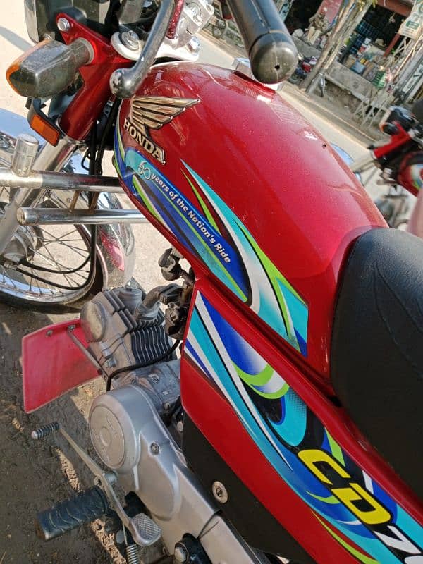 Honda CD70 RED2024 7