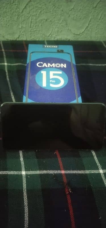 camon 15pro 6/128 4