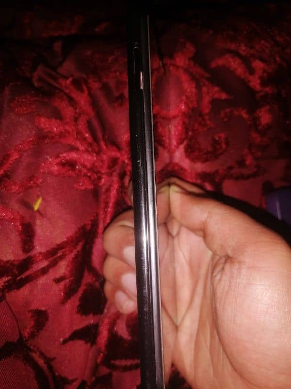 vivo y83 6 GB ram 128 GB memory 1