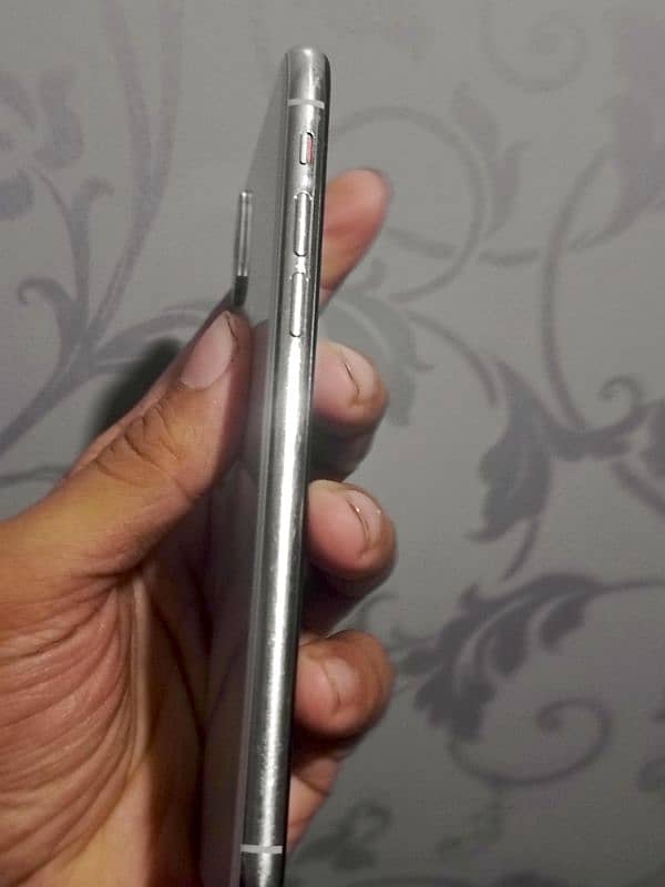 iphone x 256gb pta aproved 100 bettery face faild hai 8