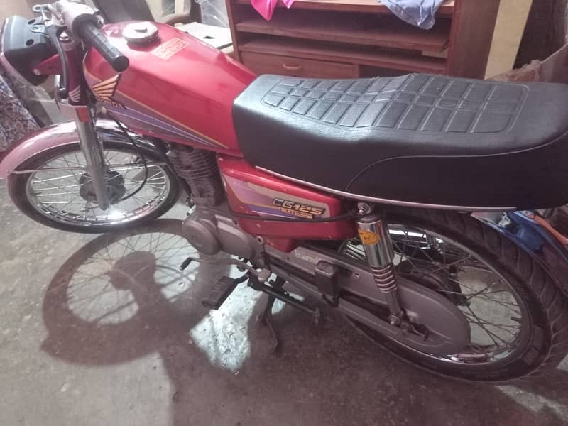 Honda cg 125 2001 model 2