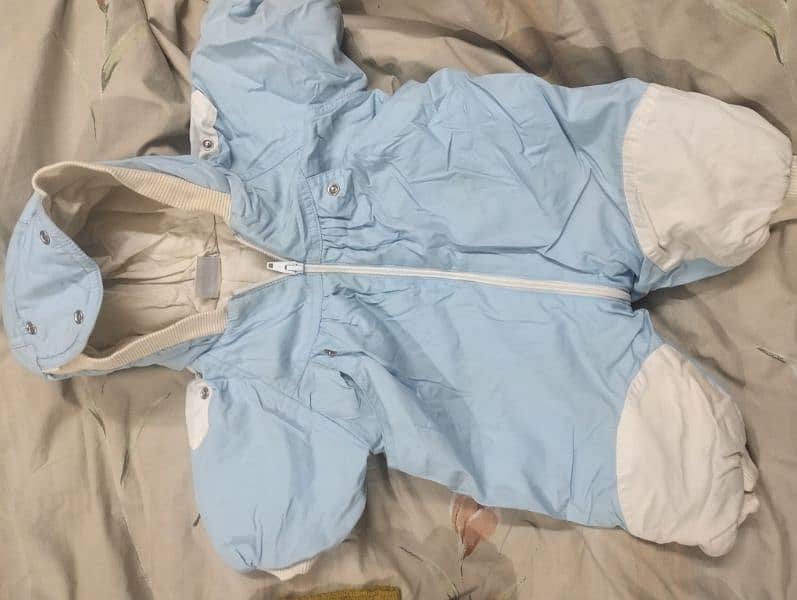 Imported Baby clothes in good condition 500 only ,reasonable price 5