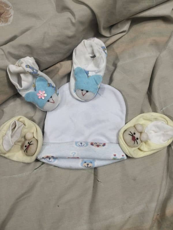 Imported Baby clothes in good condition 500 only ,reasonable price 8