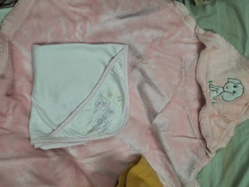 Imported Baby clothes in good condition 500 only ,reasonable price 11