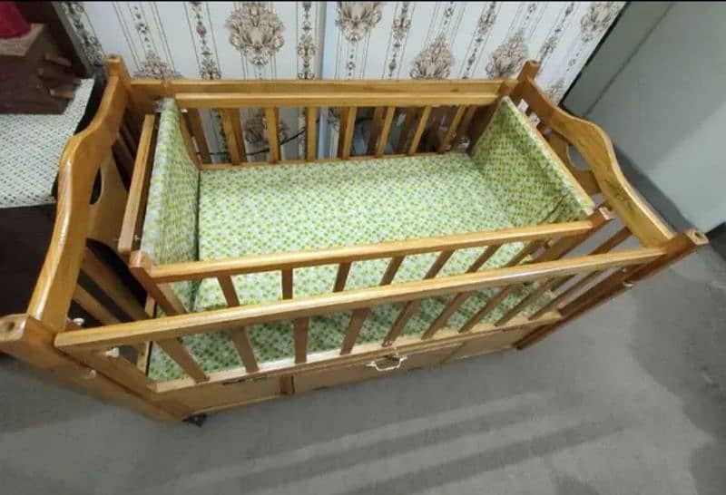 Baby Cot with swing 0