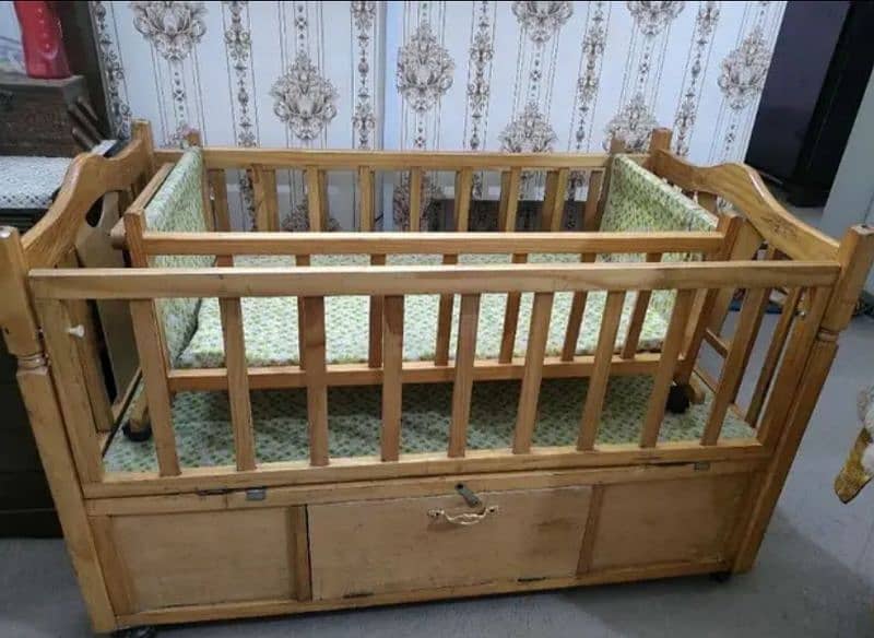 Baby Cot with swing 1