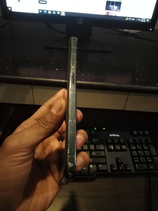 Infinix smart 8 4/64 4