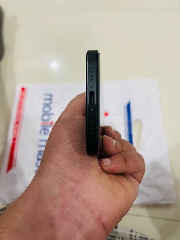 Iphone 15 non pta jv 128 Gb with full box price will be negotiable 3