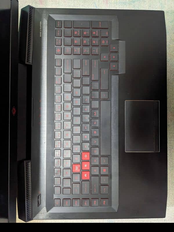 HP Omen 17 Gaming Laptop i7, 16GB RAM, GTX 1060 6GB, 120Hz Display 2