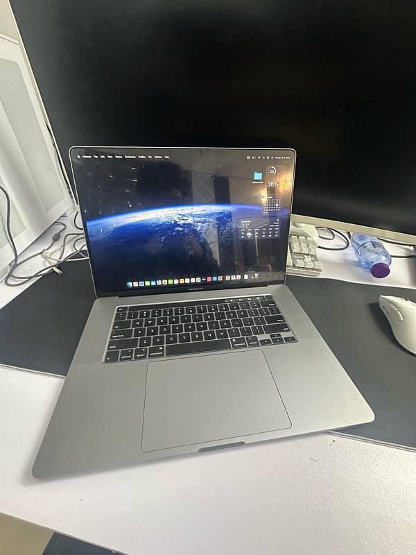 macbook pro 2019 16inch 32gb 0