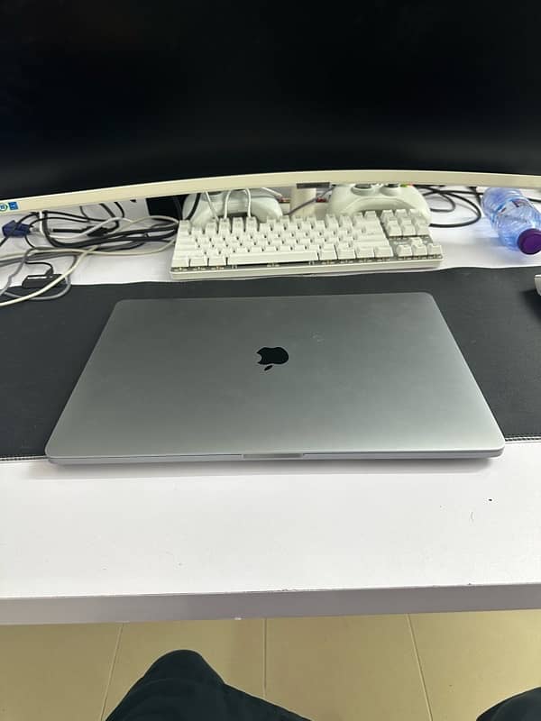 macbook pro 2019 16inch 32gb 3