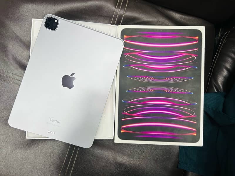 ipad pro 128gb m2 chip 120fps 1