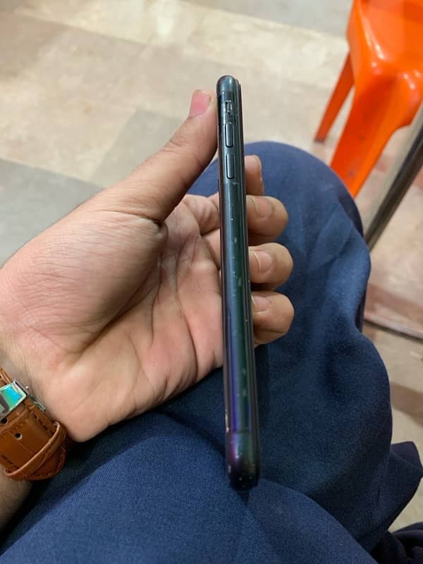 iPhone XR 64gb non pta 4