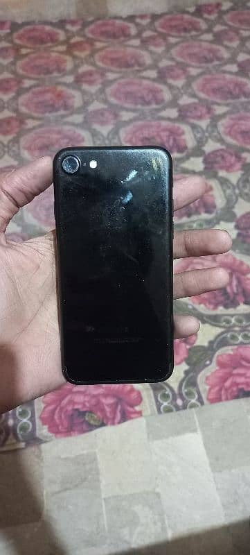 iphone 7 pta approved 128 gb all okay need cash 1