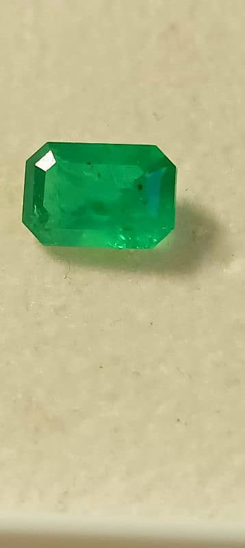 Natural Emeralds Swat (0.90 cents) 17