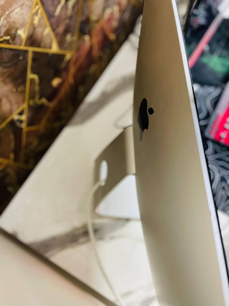 iMac 2019 4K - 21.5 Inch - 16/512 3