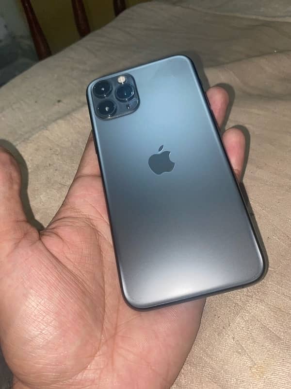 I phone 11 pro Factory Unlock 64 gb 0