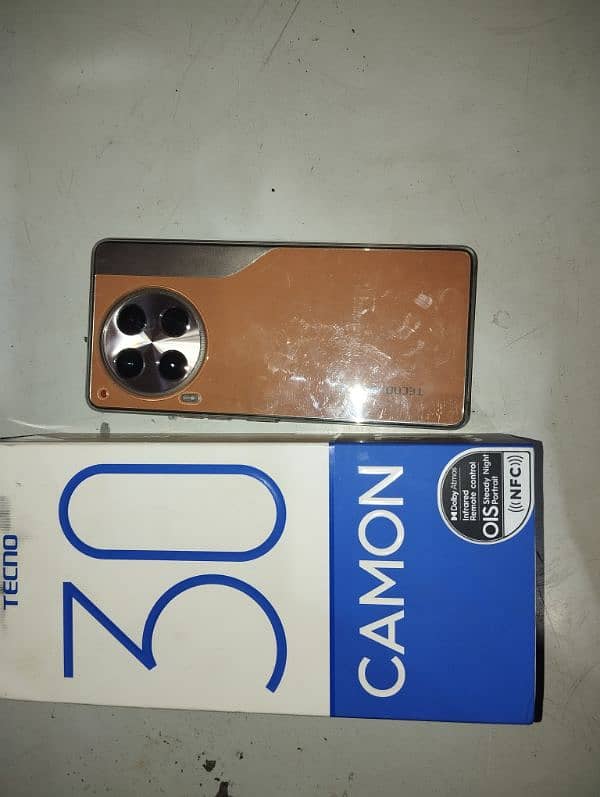 Tecno camon 30 4