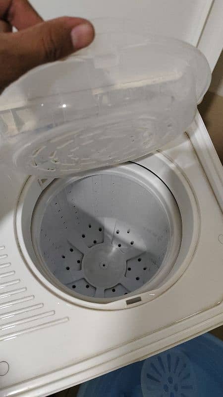 kenwood washing machine ,its good almost new 2