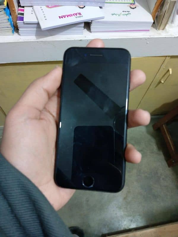 iPhone 7 128 GB official PTA approved 2