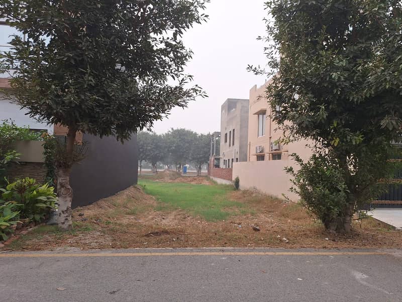 972 J (8 marla plot) Bahria Orchard phase 2 (PU paid) 2