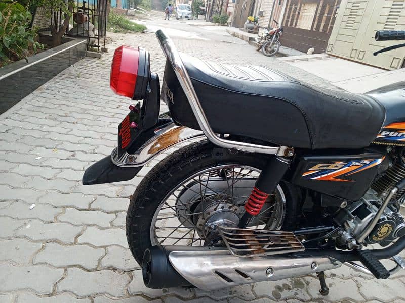 Honda CG125 18 modle Sialkot number 3