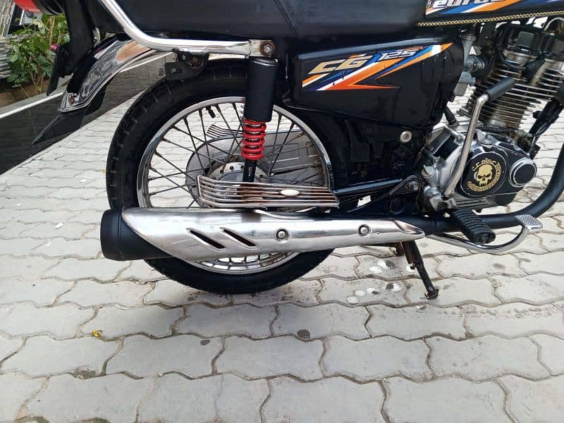 Honda CG125 18 modle Sialkot number 4