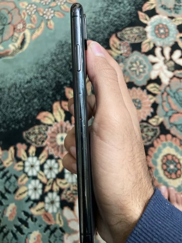 IPHONE Xs Max 6