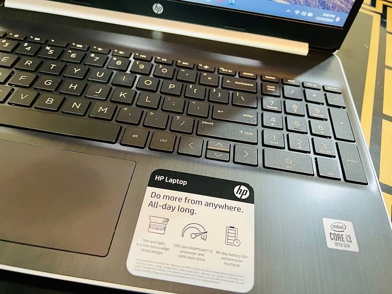 HP Laptop 15.6 Intel Core i3 10th Gen DDR4 Touch and Type 2