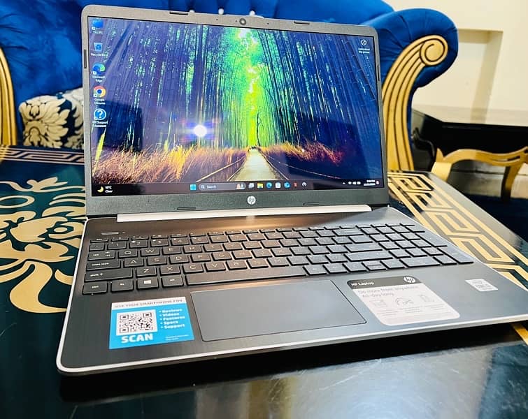 HP Laptop 15.6 Intel Core i3 10th Gen DDR4 Touch and Type 3