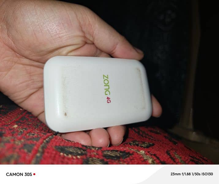 zong 4g ,wifi cloude, bolt plus , broadband device. 1