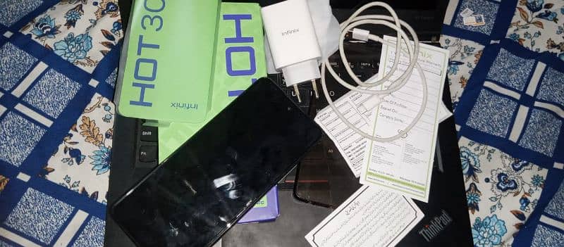 Infinix Hot 30 only 6 months used / 6 months warranty time available 8