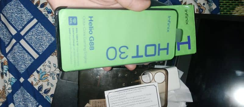 Infinix Hot 30 only 6 months used / 6 months warranty time available 13