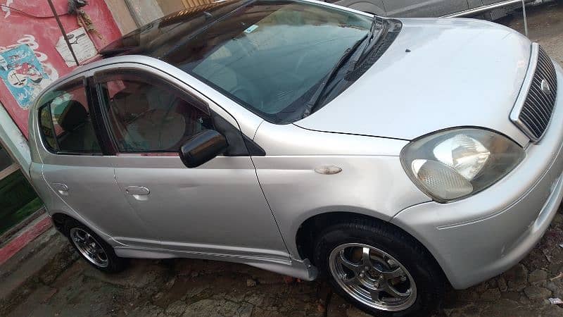 Toyota Vitz 1999 3