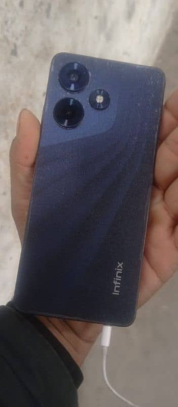 Infinix hot 30=8+8/128 4