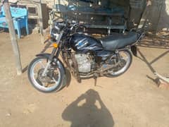 Suzuki 150 full ok bike Karachi nmbr mere Naam he 1st owner he