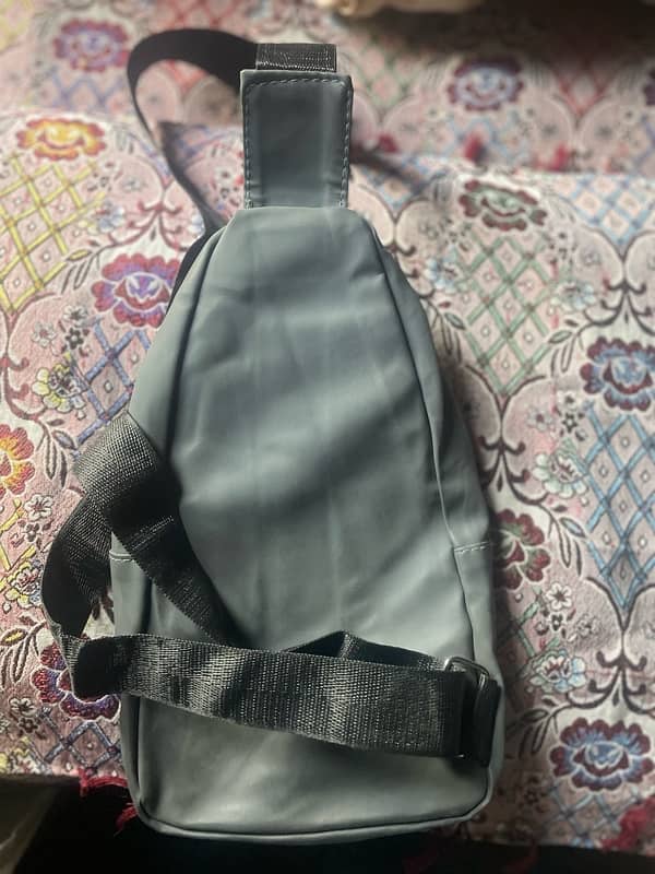 Mens shoulder bag grey color new condition 1