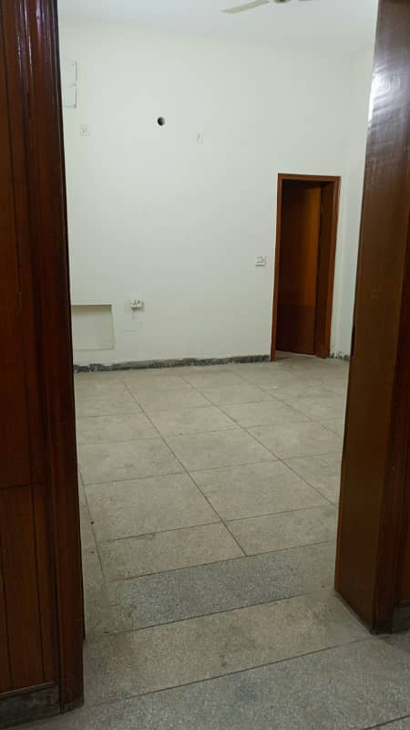 5 marla house for rent in Johar Town for Family and Silent office (Call center + Software house 3