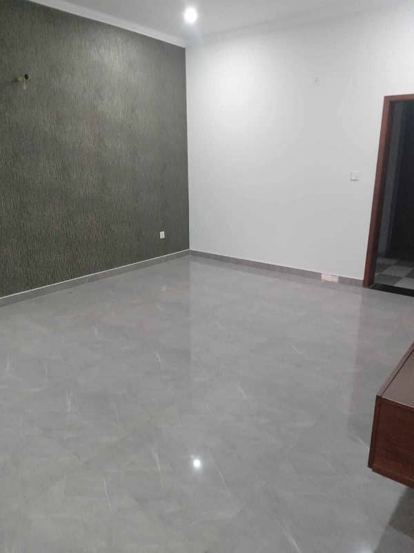 5 Marla Lower Portion For Rent in Johar Town Near UCP & Shoukat Khanum Hospital 4