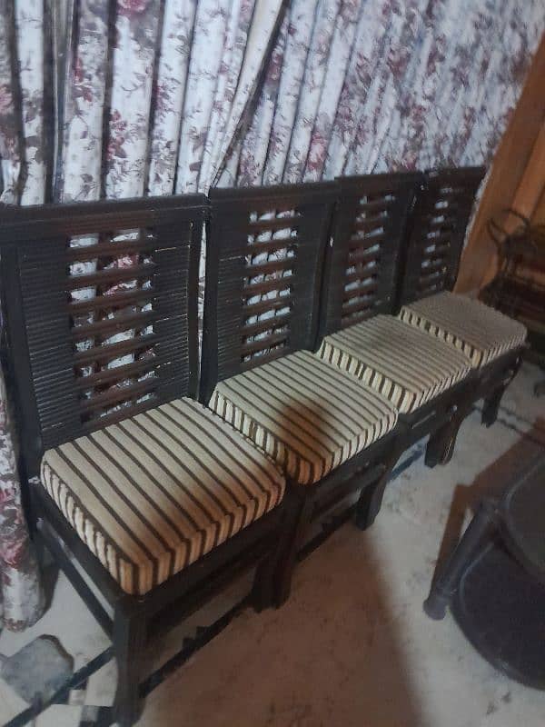 dining table with chairs 0