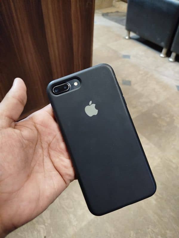 I Phone 7 Plus 128Gb PTA Approved 7