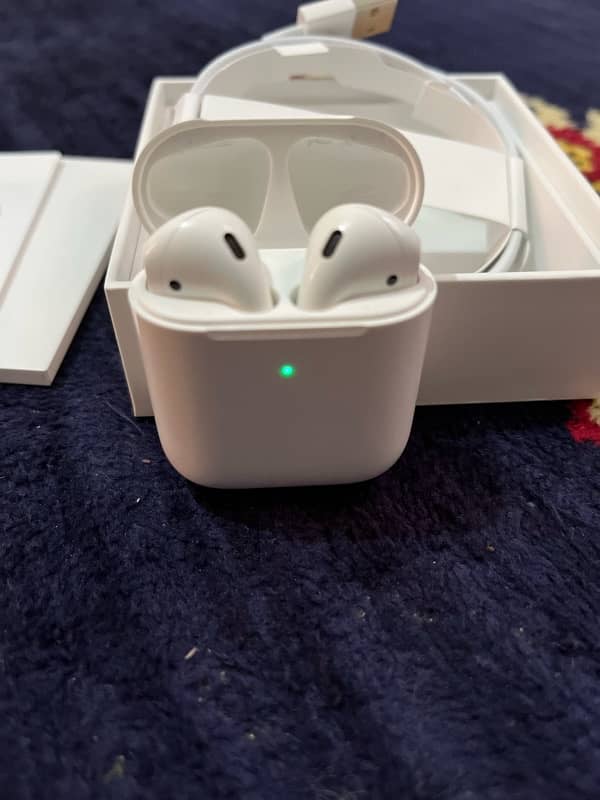 apple AirPods 2nd generation 8