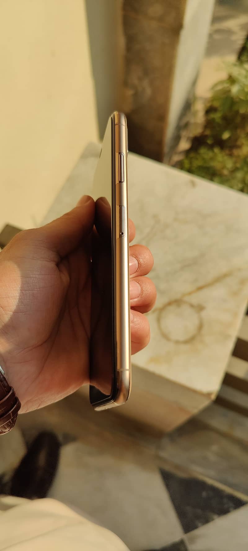 Apple iPhone XS Max 4